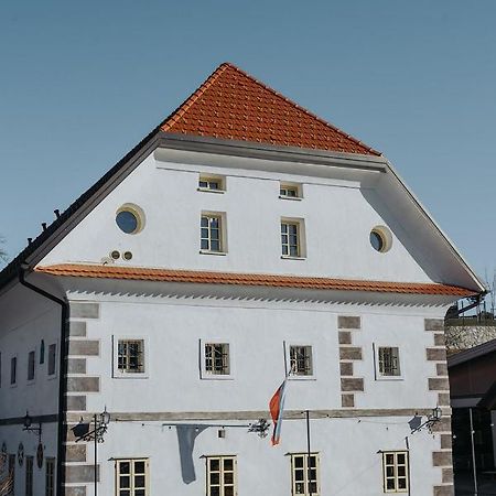 Apartments Mozinetova Hisa Sentjost nad Horjulom Eksteriør bilde
